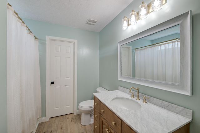 5095 Thornton Drive, Summerville, SC 29485