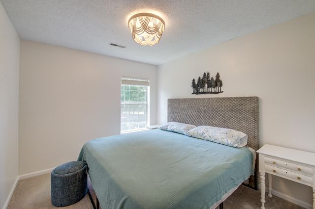 5095 Thornton Drive, Summerville, SC 29485