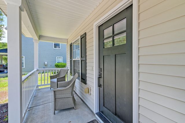 5095 Thornton Drive, Summerville, SC 29485