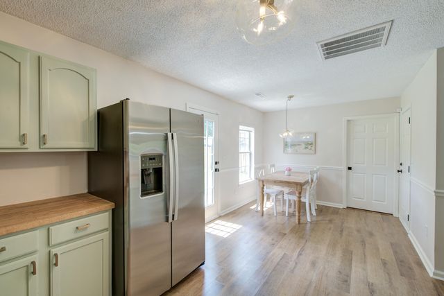 5095 Thornton Drive, Summerville, SC 29485