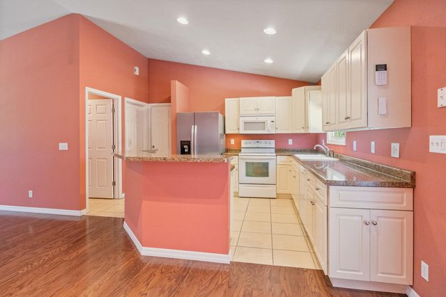 4955 Red Pine Drive, Grant, MI 49327