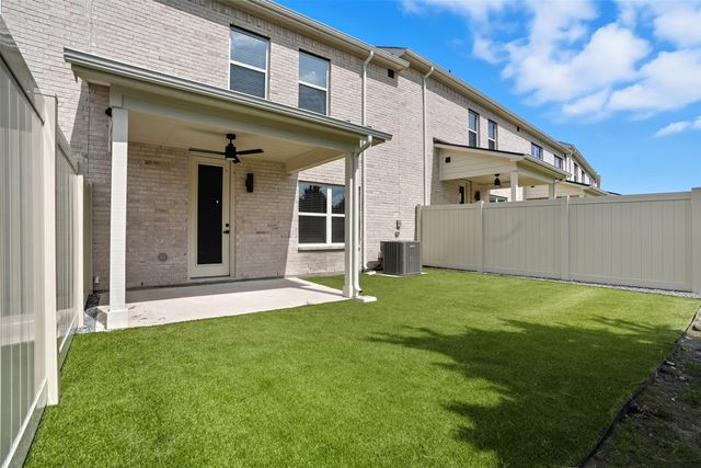 1626 Governors Boulevard, Heath, TX 75126