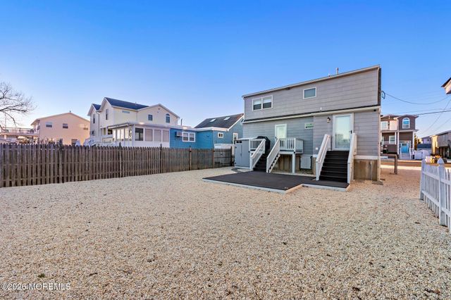 213 W 13th Street, Ship Bottom, NJ 08008