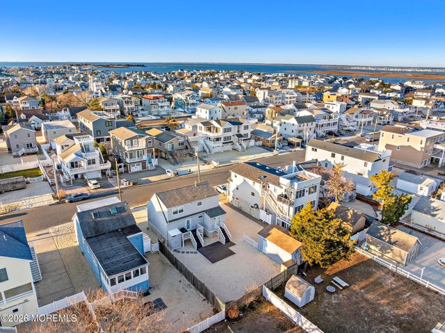 213 W 13th Street, Ship Bottom, NJ 08008