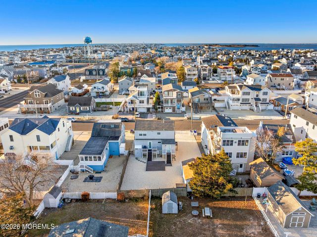 213 W 13th Street, Ship Bottom, NJ 08008