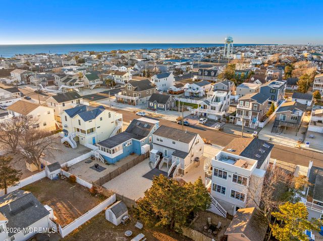 213 W 13th Street, Ship Bottom, NJ 08008