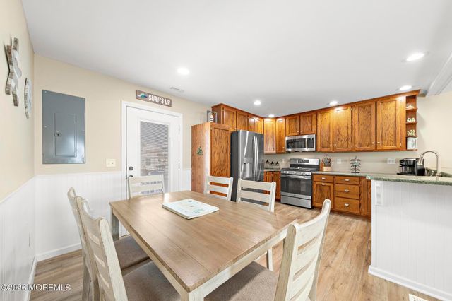 213 W 13th Street, Ship Bottom, NJ 08008