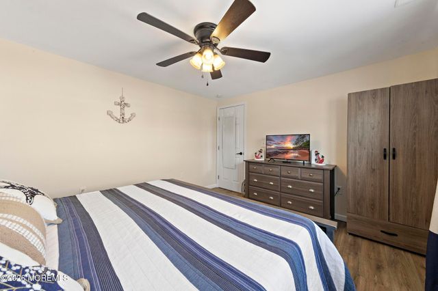 213 W 13th Street, Ship Bottom, NJ 08008