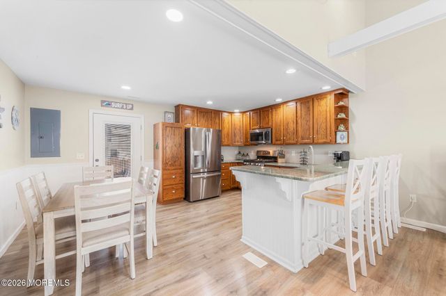 213 W 13th Street, Ship Bottom, NJ 08008