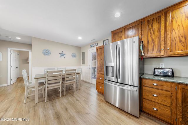 213 W 13th Street, Ship Bottom, NJ 08008