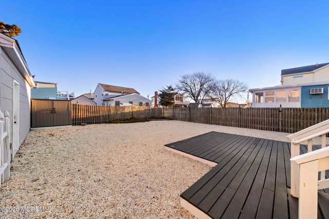 213 W 13th Street, Ship Bottom, NJ 08008