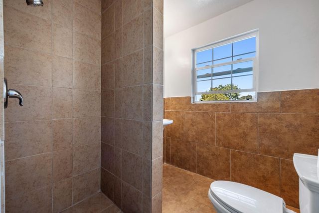 1629 Sunset Ave, Stockton, CA 95205