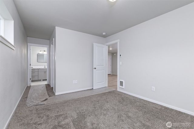 11 E Eberhart Lane, Allyn, WA 98524