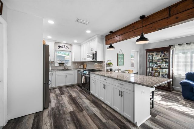 8335 ROBIN ROAD, Seminole, FL 33777