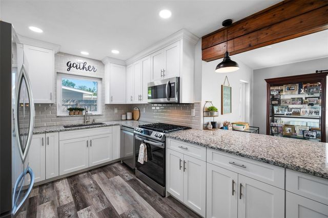 8335 ROBIN ROAD, Seminole, FL 33777