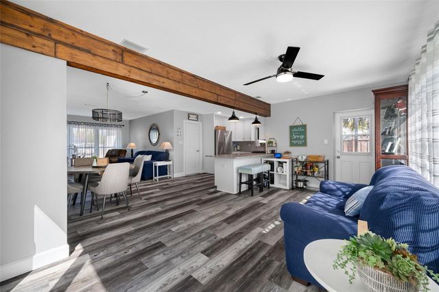 8335 ROBIN ROAD, Seminole, FL 33777