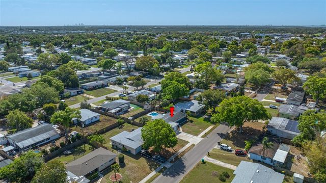 8335 ROBIN ROAD, Seminole, FL 33777