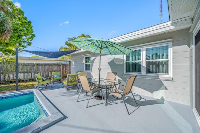 8335 ROBIN ROAD, Seminole, FL 33777