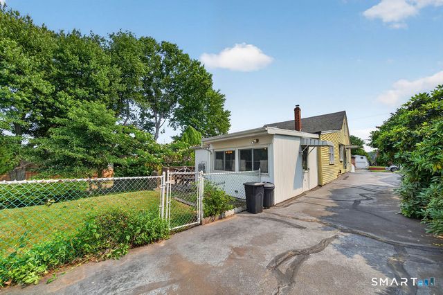50 Summit Avenue, East Haven, CT 06512