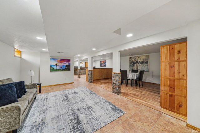 22042 Sandybrook Drive, South Bend, IN 46628