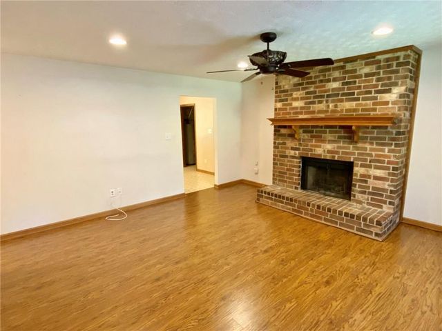 305 Deergrass Trail, Peachtree City, GA 30269