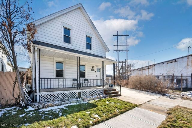 12929 Plover Street, Lakewood, OH 44107