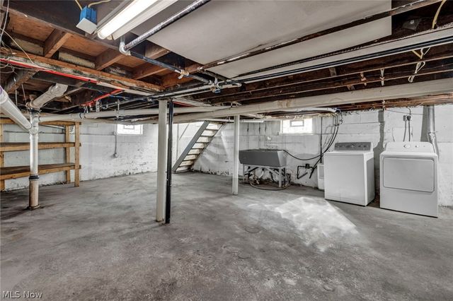 12929 Plover Street, Lakewood, OH 44107