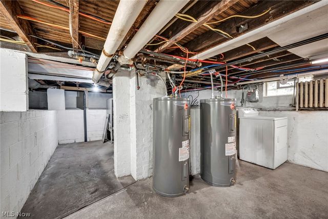 12929 Plover Street, Lakewood, OH 44107