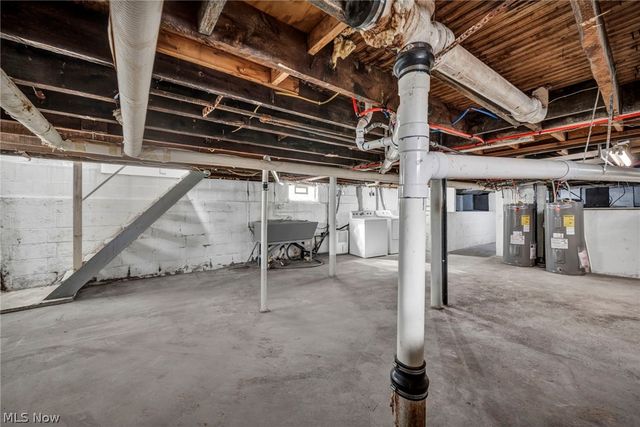 12929 Plover Street, Lakewood, OH 44107