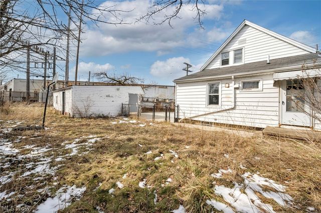 12929 Plover Street, Lakewood, OH 44107