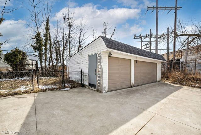 12929 Plover Street, Lakewood, OH 44107