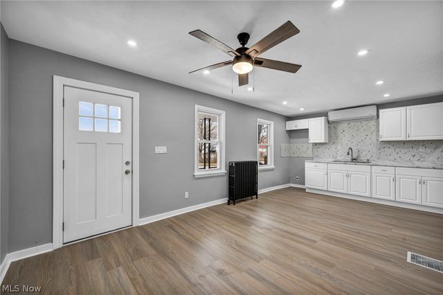 12929 Plover Street, Lakewood, OH 44107