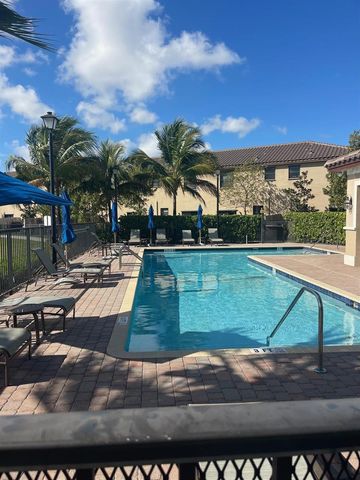5454 NW 27 Street 5454, Margate, FL 33063