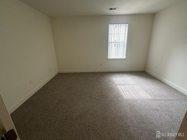 88 Roosevelt Avenue 404, Carteret, NJ 07008