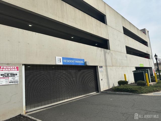 88 Roosevelt Avenue 404, Carteret, NJ 07008