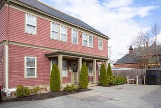 146 GROVE Street 2R, Providence, RI 02909