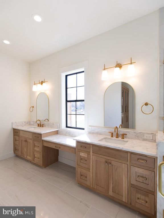 Image 8 of property listing at MOUNTAIN CHURCH RD, Middletown, MD 21769