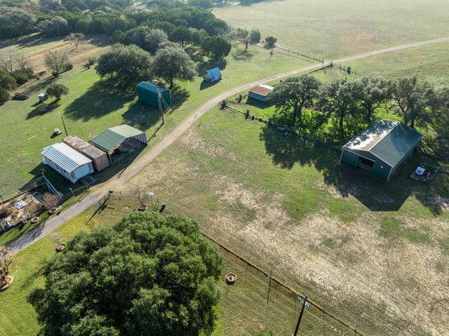 853 County Road 4390, Kempner, TX 76539