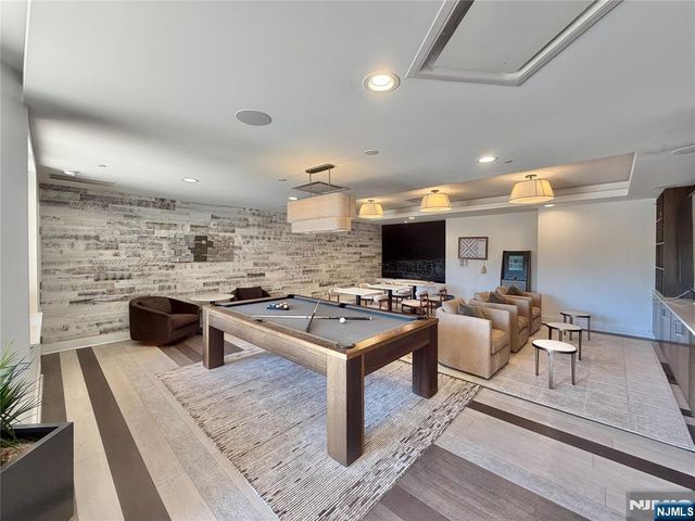 2050 Central Road 203, Fort Lee, NJ 07024