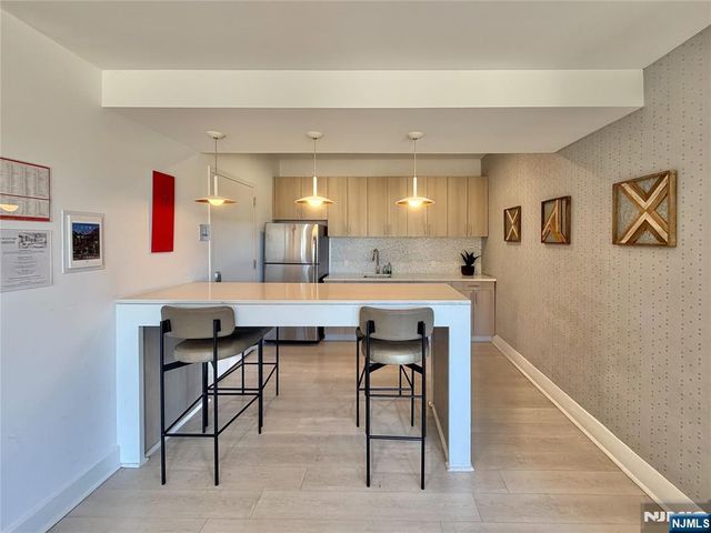 2050 Central Road 203, Fort Lee, NJ 07024