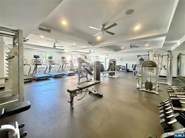 2050 Central Road 203, Fort Lee, NJ 07024