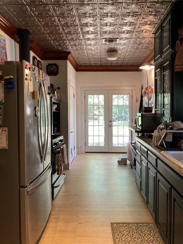 1409 N Austin Street, Denton, TX 76201