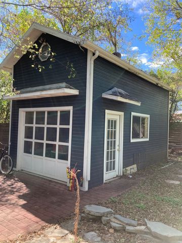 1409 N Austin Street, Denton, TX 76201