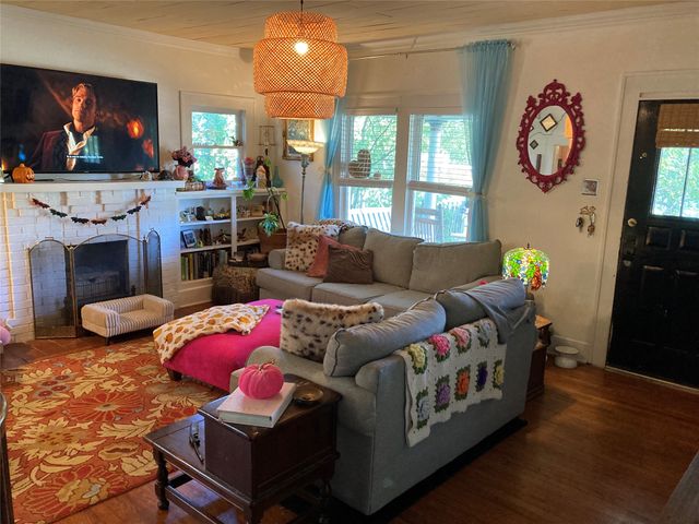 1409 N Austin Street, Denton, TX 76201