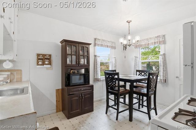 23147 Cleveland Street, Dearborn, MI 48124