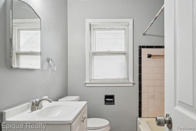 15716 Patton Street, Detroit, MI 48223