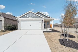 238 Bay Breeze DR, Kyle, TX 78640