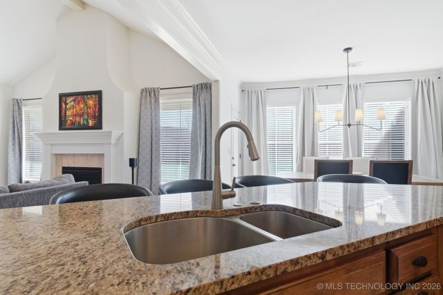 420 N Park Hill Loop, Bartlesville, OK 74006