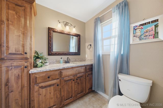 420 N Park Hill Loop, Bartlesville, OK 74006