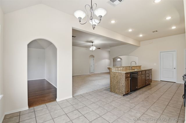 14226 S Urbana Avenue, Bixby, OK 74008